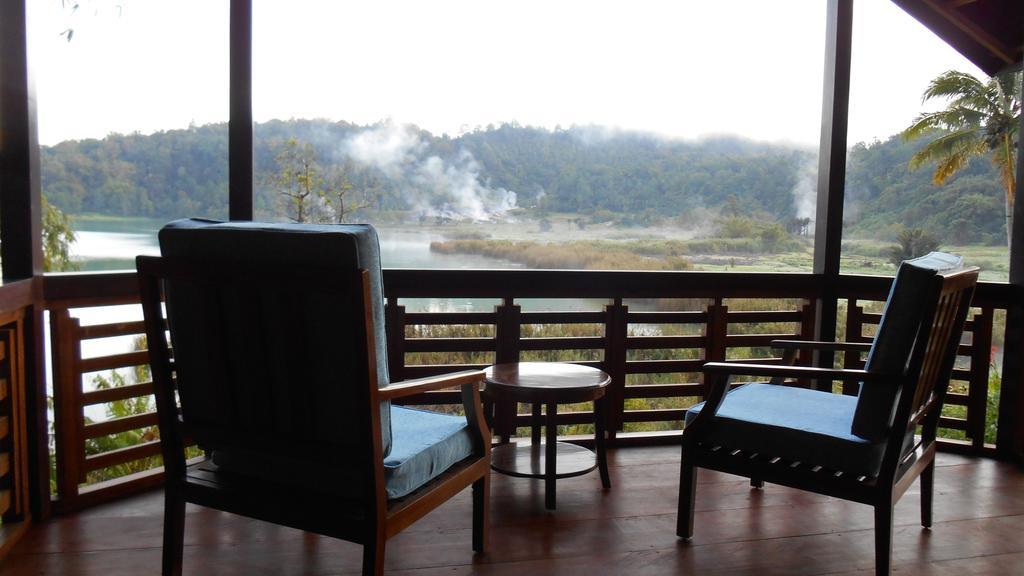 Green Lake Linow Hotel Tomohon Bilik gambar